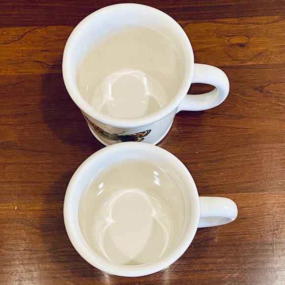 🌟HP🌟Butterfly/Papillon Pottery Mug by Magenta Set of Two - Picture 5 of 8
